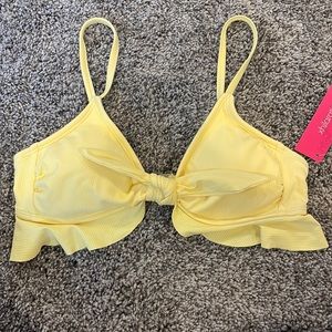 Size medium bikini top